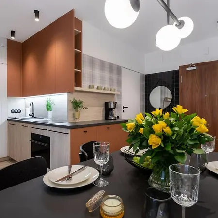 Park A6- Z Dostepem Do Basenu, Sauny, Jacuzzi, Silowni Апартаменты *